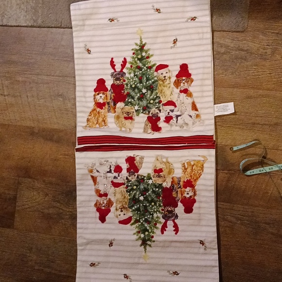 Christmas table runner with dogs new 🎄🐾 - Picture 5 of 7